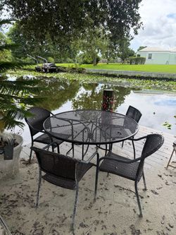 Outdoor Patio Dining Set - Round Table + 5 Chairs