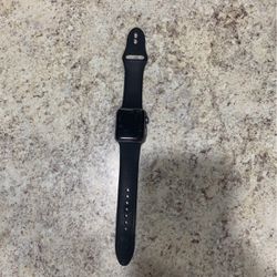 Good Condition Apple Watch Series 3, 38mm Screen
