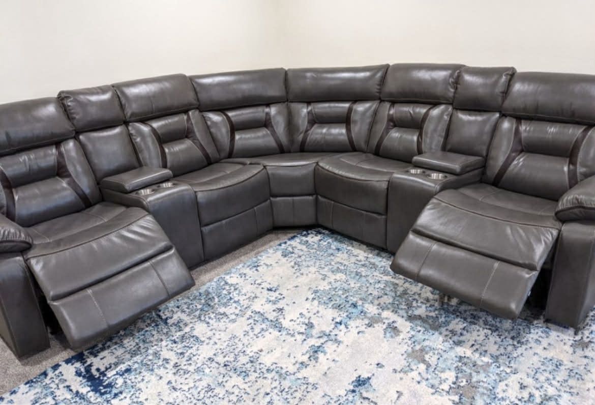 New Power Recliner Sectional Couch / Free Delivery 