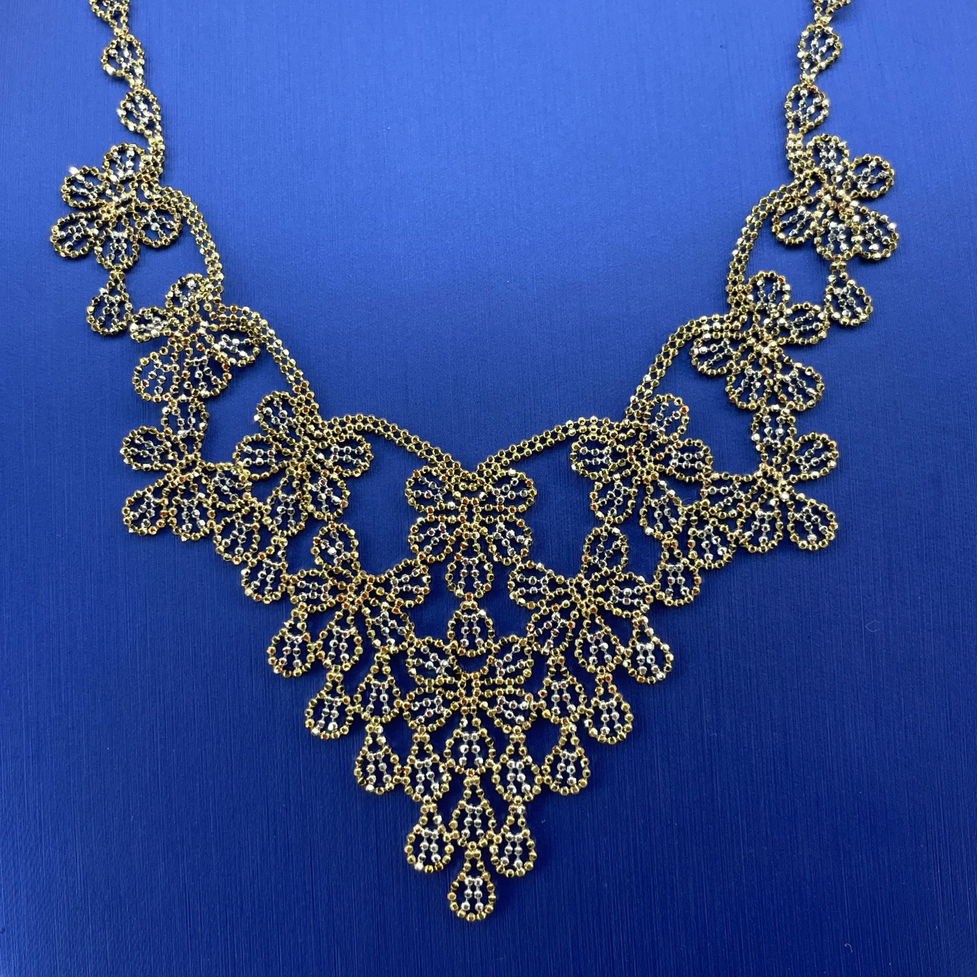 14Kt Two Tone Gold 18” Fancy Bead Necklace 13.90g 200129/12