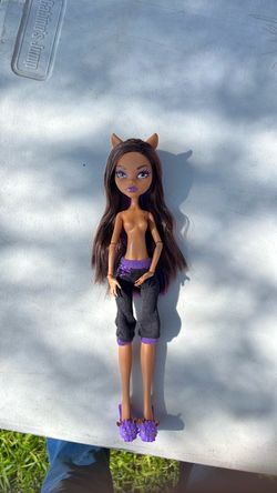 Dead tired clawdeen monster high doll