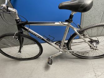 Trek 7000 Hybrid 
