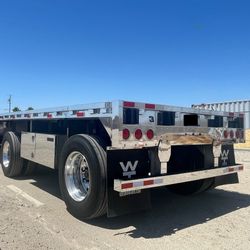 2017 Wilson Flatbed Trailer 