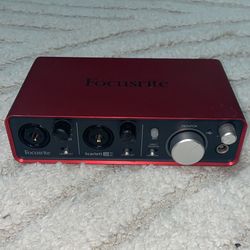 Focusrite Scarlett 2i2 1st Gen