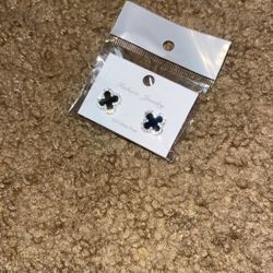 Luxury Earrings Only 4$😱