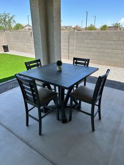 Counter Height Dining Table Set w/ 4 Chairs