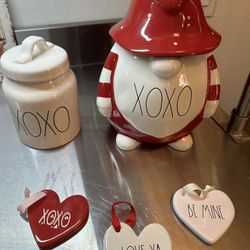 Valentines day Decorations (rae dunn)