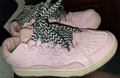 Pink Low-Top Sneakers with Chevron Laces