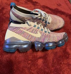Nike Vapor Max Size 7 1/2 In Ladies & A Size 6 In Kids