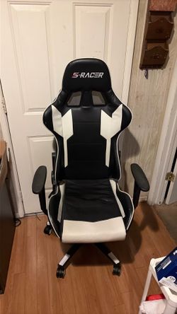 Gaming chair