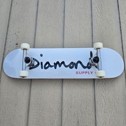 DIAMOND SKATEBOARD SIZE 8.0 ORIGINAL