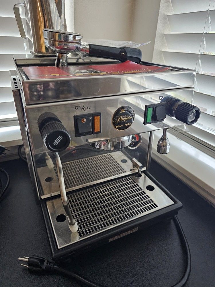 Pasquini Livia 90 Espresso Machine - Made In Italy