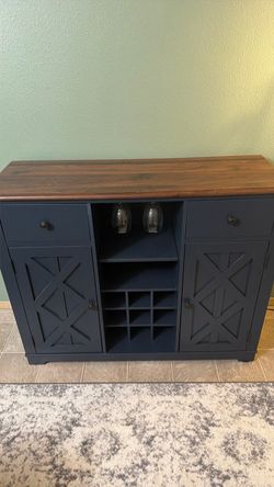 Bar/coffee cabinet