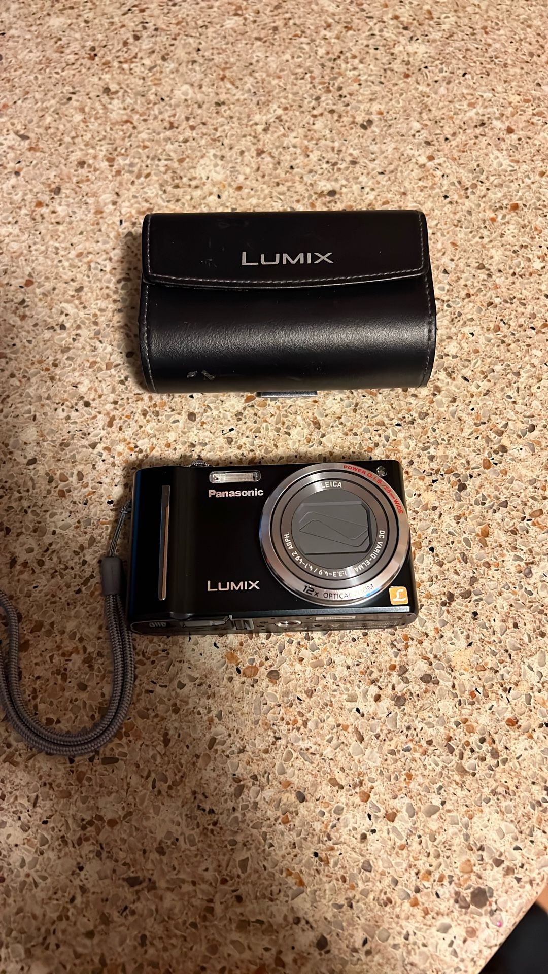 Panasonic LUMIX DMC-ZS6 Camera