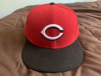 New Era Cincinnati Reds Fitted Cap Size 7 1/2 Hat Excellent Condition