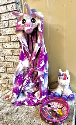 Unicorn Robe And Nail Gift Set