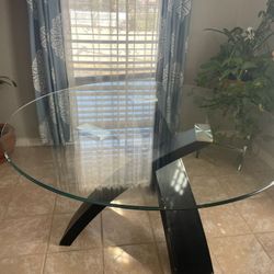 57" Round Breakfast Table  Fits 5 CHAIRS 