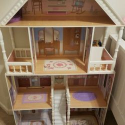 Kidkraft Dollhouse Great Condition!