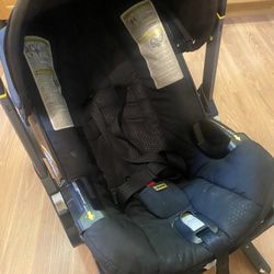 Doona All Black Stroller