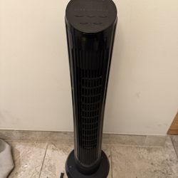 OmniBreeze Black Tower Fan with Remote