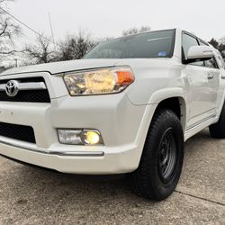 🔥 2012 TOYOTA 4RUNNER SR5 – 4x4 ADVENTURE READY! 🔥 Looking for a bulletproof rig? This 5th Gen 4Runner is a legend for a reason. With a Clean Carfax