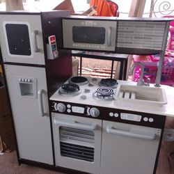 Kids Wooden Kitchen Set With All Accs Shown Included