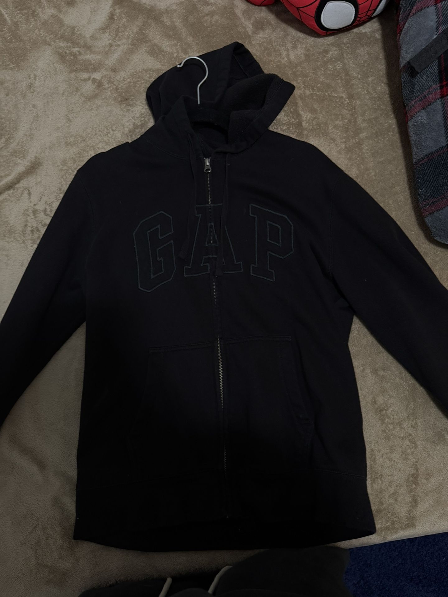 Gap zip up