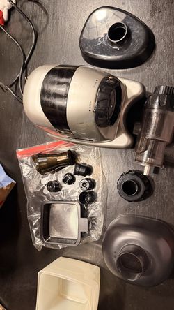 Omega J8006 masticating juicer extractor