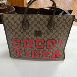 Gucci Tiger Purse, No Box, No Dust Bag, Entrupy Verified, In Good Condition 