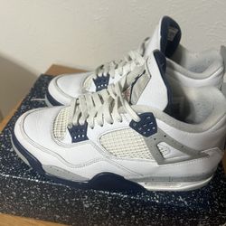 Jordan 4 Midnight Blue 