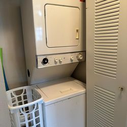 Selling washer dryer