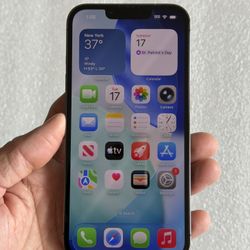 Unlocked Apple iPhone 13 Pro 256GB Graphite.
