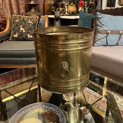 Large Beautiful Vintage Lion Head Brass Planter 