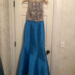 Say Yes to the PROM  Size 3/4
