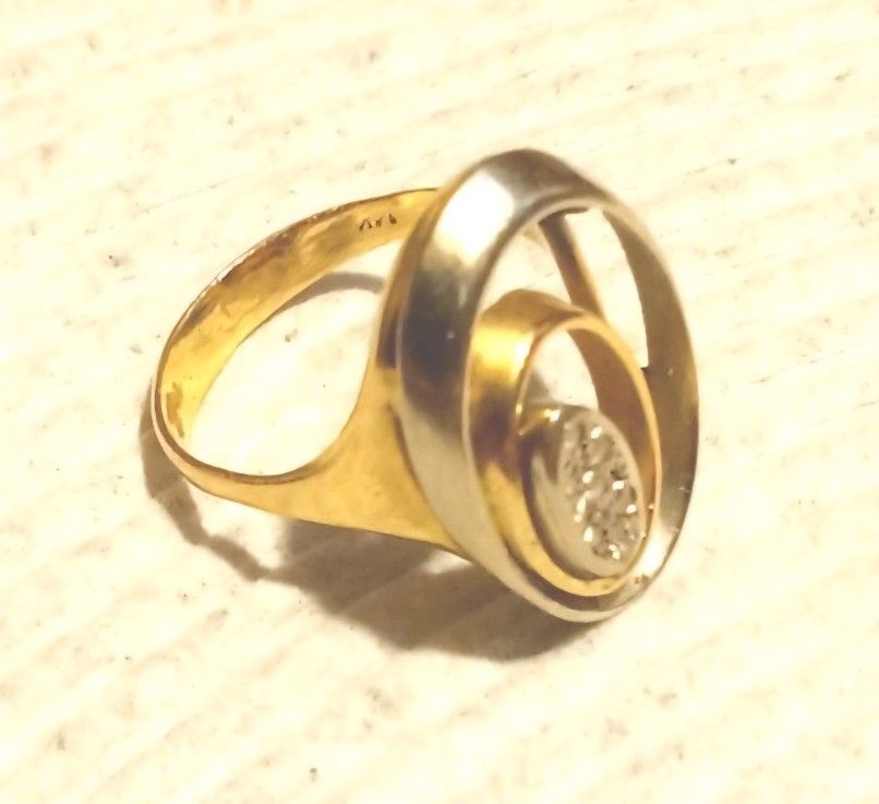 14k Yellow & White Gold Ring With Real Diamonds 