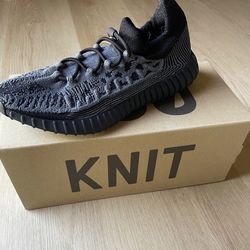 NWT Yeezy 350 V2 Compact in Slate Onyx