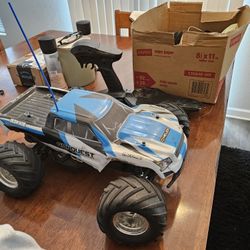 Super Fast RC Monster Truck  With LeD Lights