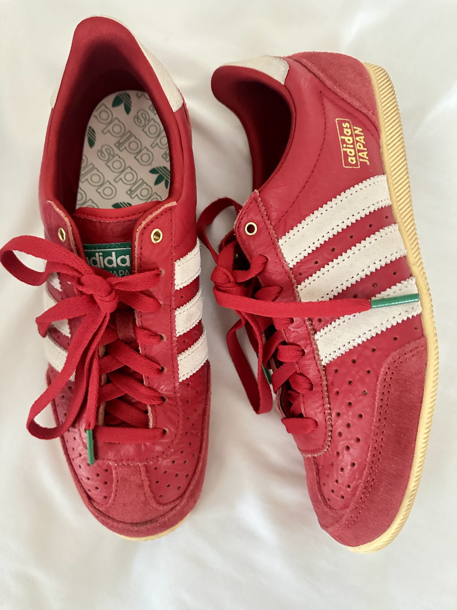 Like New Adidas Japan (Samba) Red / Christmas