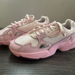Women's Size 7 Pink Adidas Torsion Sneakers
