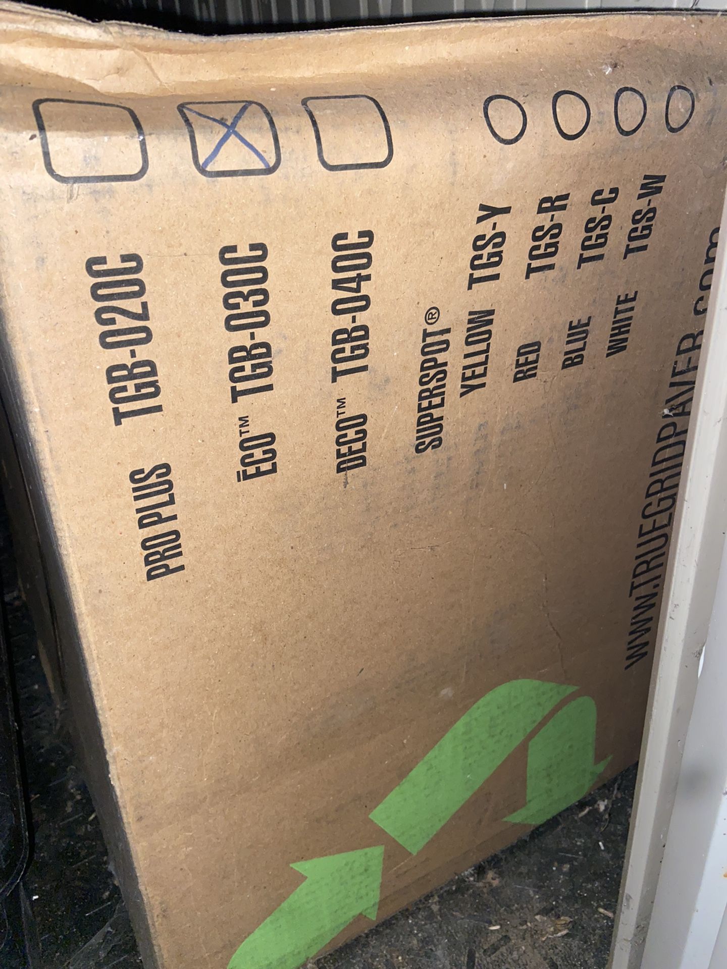 TrueGridPaver.com box of ecoLite pavers