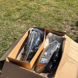 2017 Nissan Sentra SV, Stock Headlights (no Bulbs Included) 