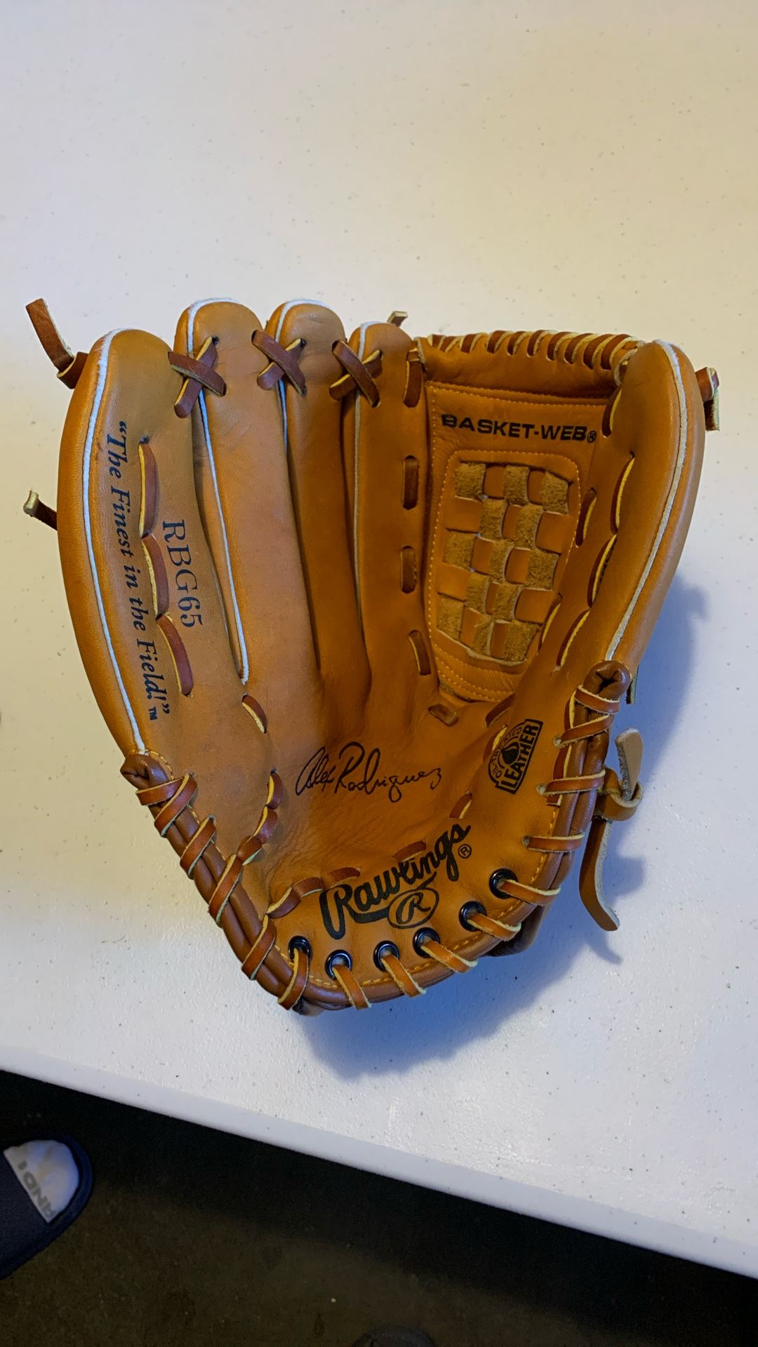 Rawlings 12 Inch Leather Baseball Glove LHT