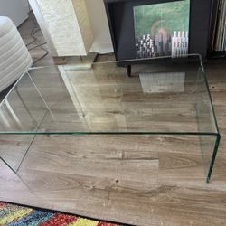 Tempered glass coffee table 
