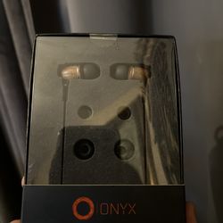 New In Box Onyx Earbuds