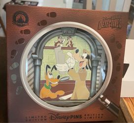 Disney detective pin goofy