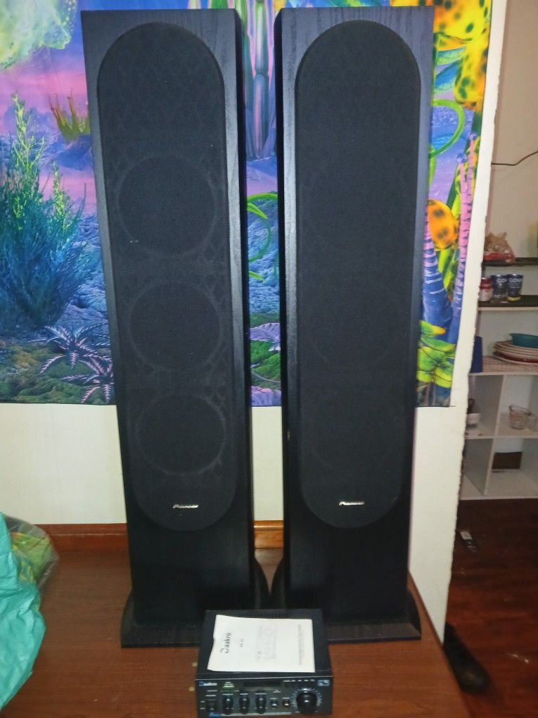 Speakers + Amp For Sale