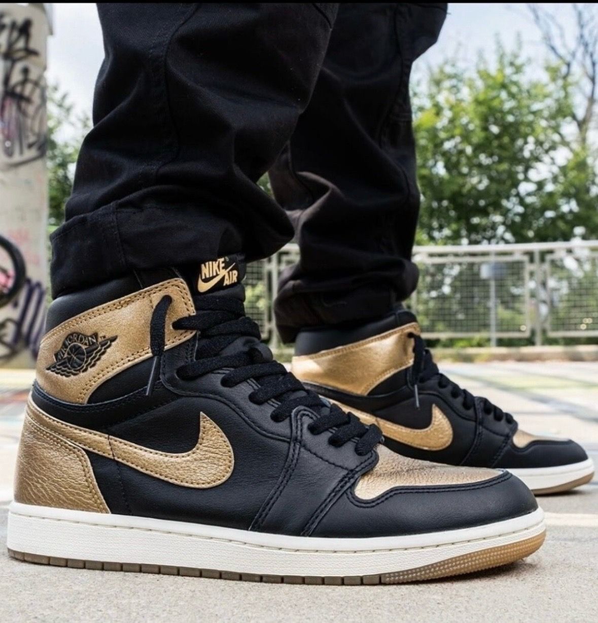 Air Jordan 1 high OG size 11 Men’s