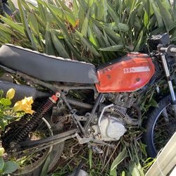 1979 Honda XR185 For Parts Only *Read Description 