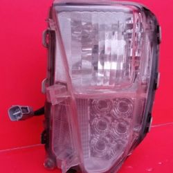 2012 2013 2014 2015 TOYOTA PRIUS LEFT LH DRIVER SIDE LED DRL FOG LIGHT OEM USED