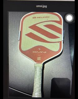 Selkirk Omni Pickleball paddle new and heavily discounted